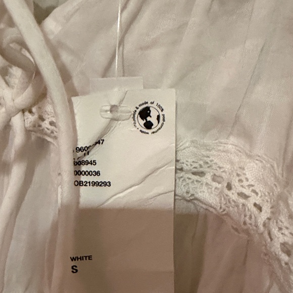 NWT! URBAN OUTFITTERS KIMCHI BLUE REMI TIE FRONT CROPPED TOP - Picture 6 of 10